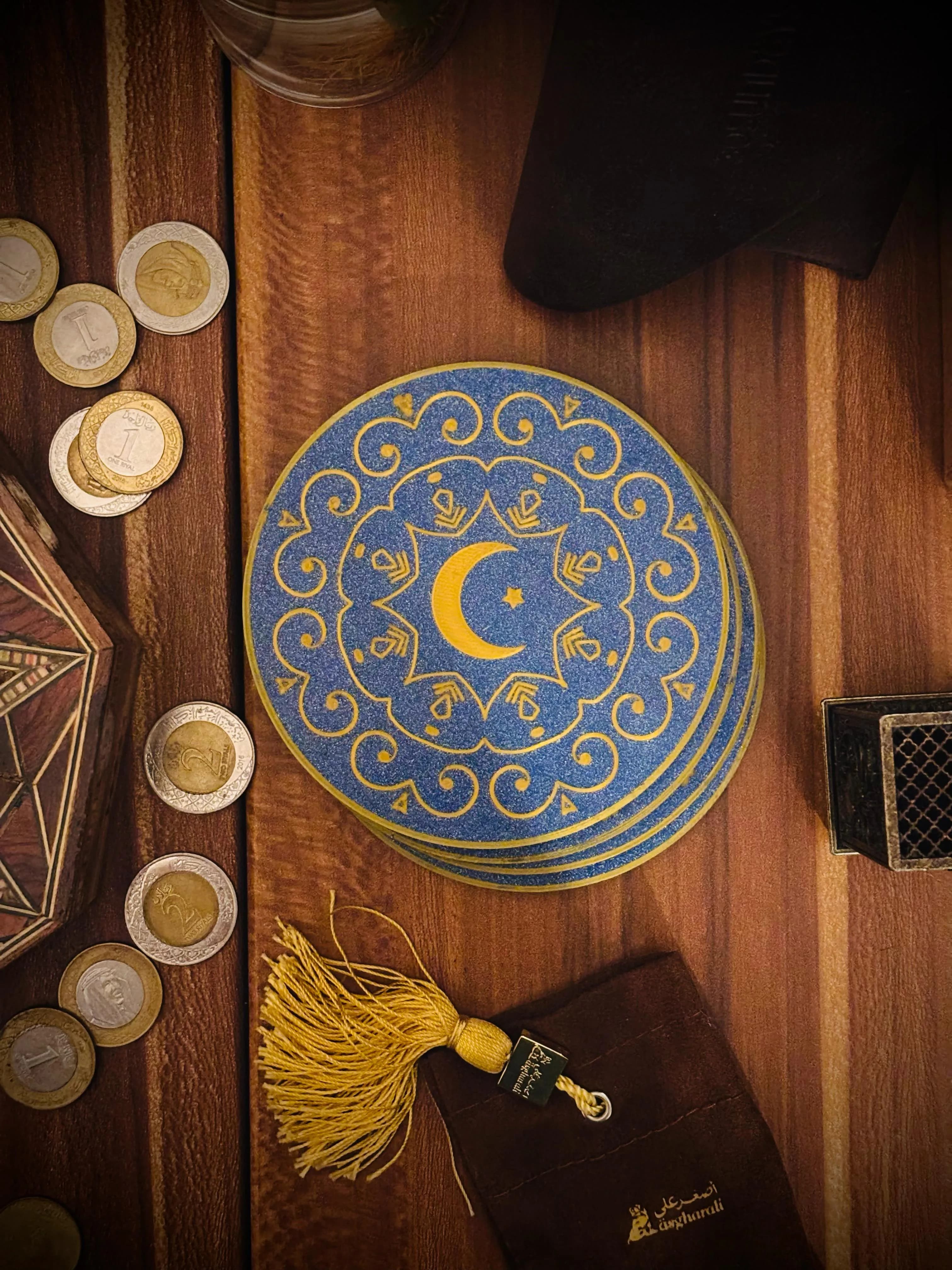 قاعدة اكواب بزخرفة عربية من متجر بوليمر