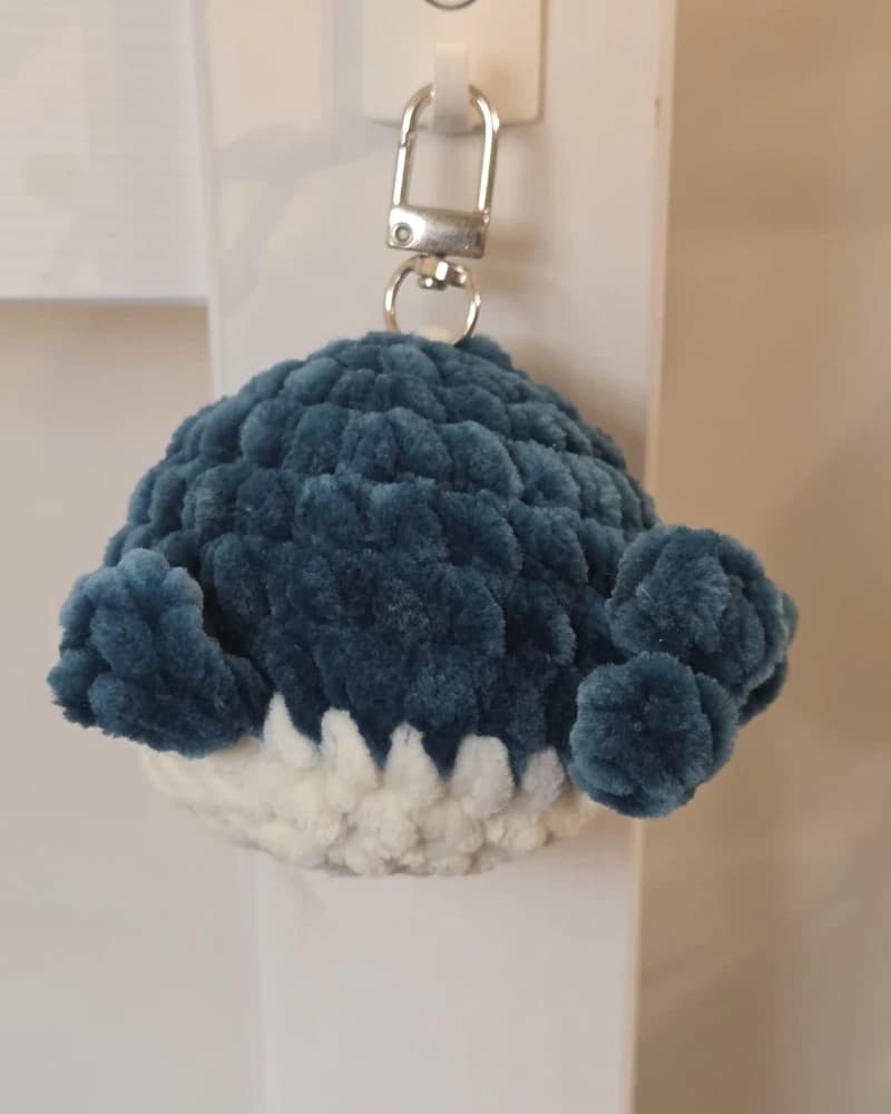 تعليقة حوت نسجة من متجر نسجة