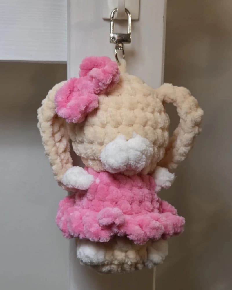 تعليقة ارنب نسجة من متجر نسجة