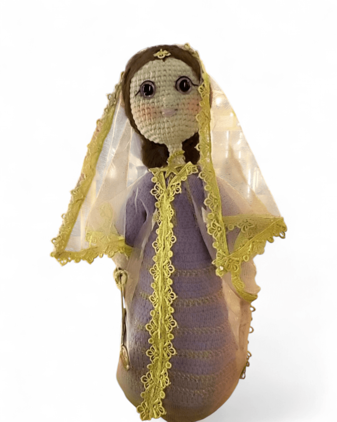 دميه شعبيه خليجيه مصنوعه يدويا بالكروشيه من متجر شغف الفن