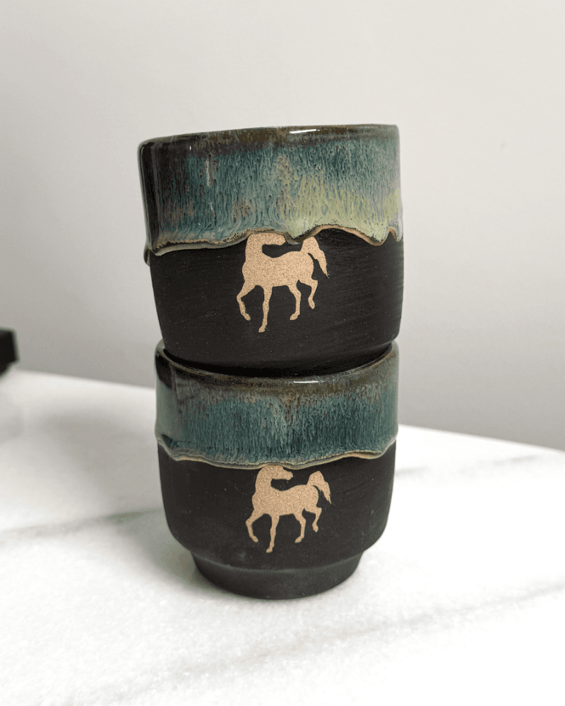 كوب الخيل من متجر نيلدا بوتري