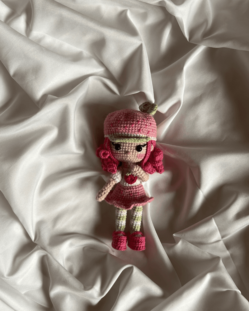 دمية ستروبري شورت كيك من متجر ريڤا