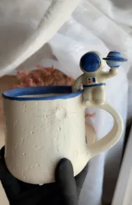 كوب رائد الفضاء وكوب زحل